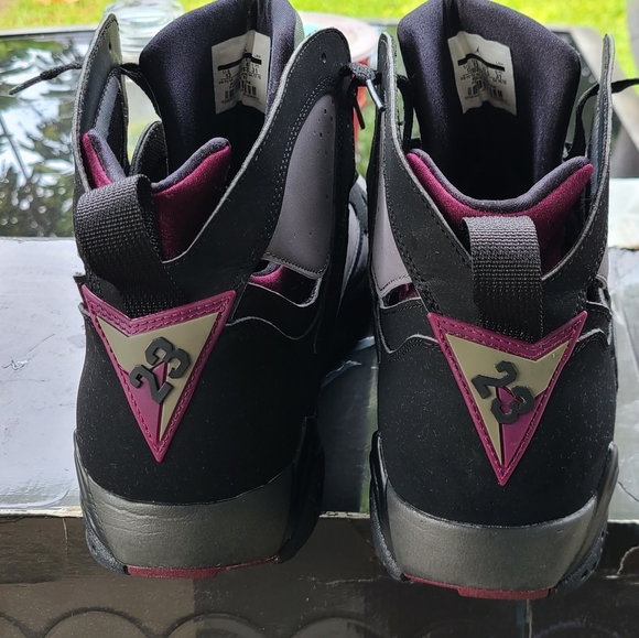 Air Jordan Retro 7 "Bordeaux" (2015) - Picture 2 of 9